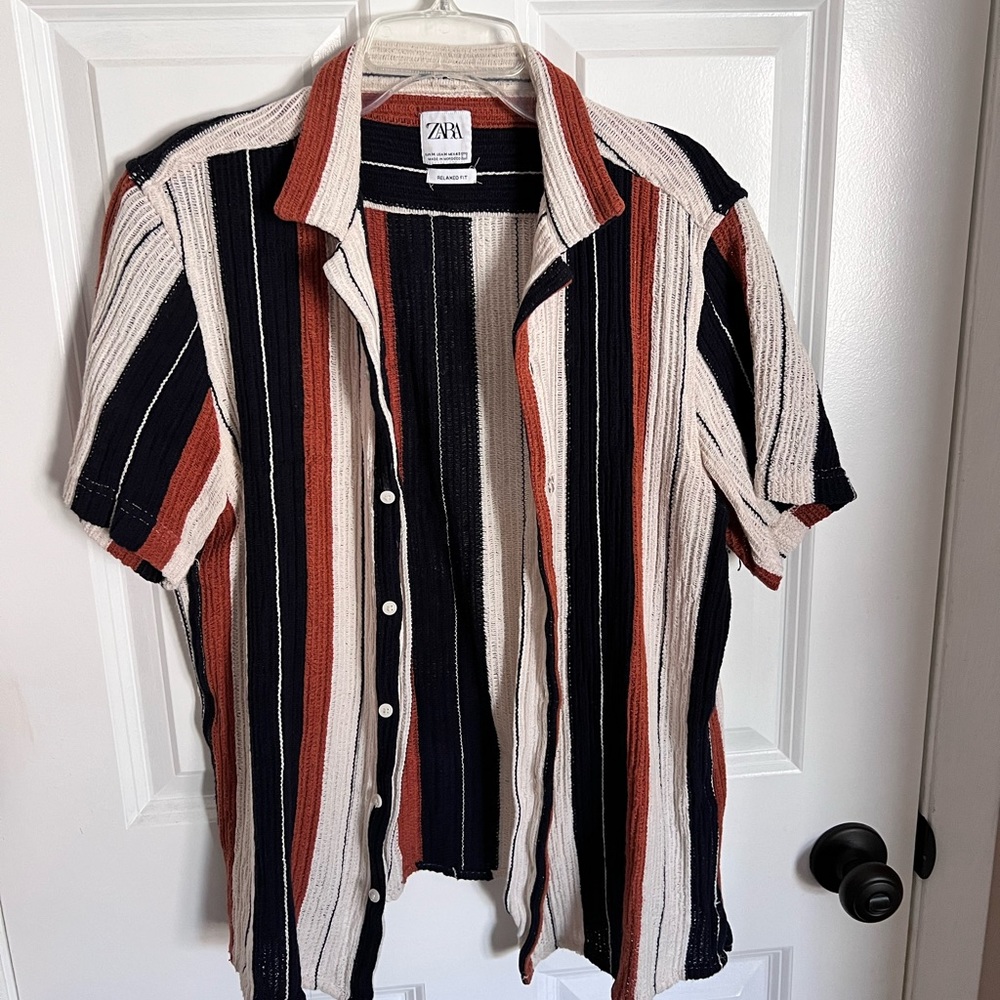 Knit short sleeve striped shirt